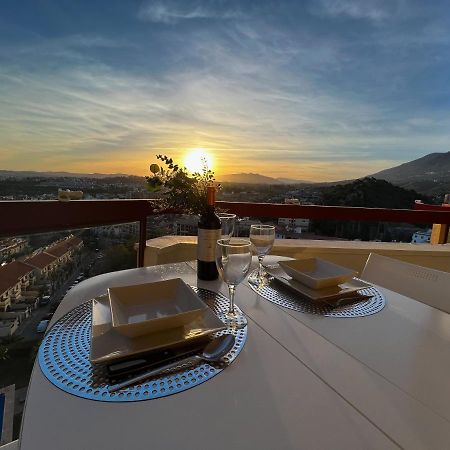 Apartamento A 900 M De La Playa Y Con Vistas Al Mar En Fuengirola Eksteriør bilde