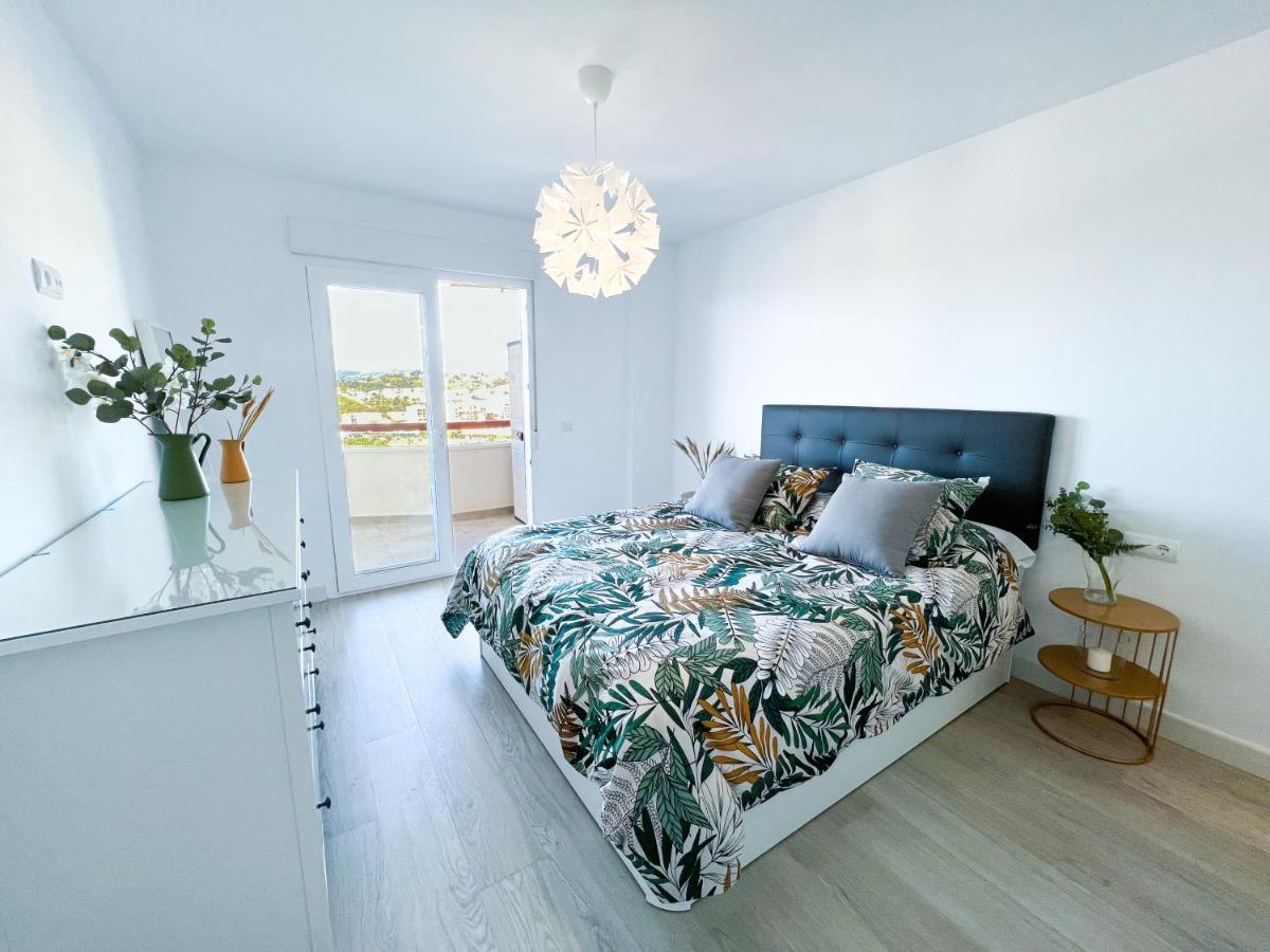 Apartamento A 900 M De La Playa Y Con Vistas Al Mar En Fuengirola Eksteriør bilde