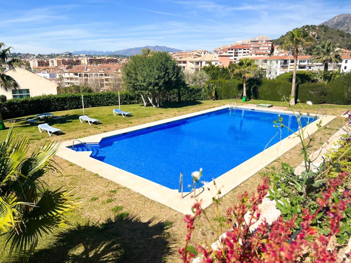 Apartamento A 900 M De La Playa Y Con Vistas Al Mar En Fuengirola Eksteriør bilde