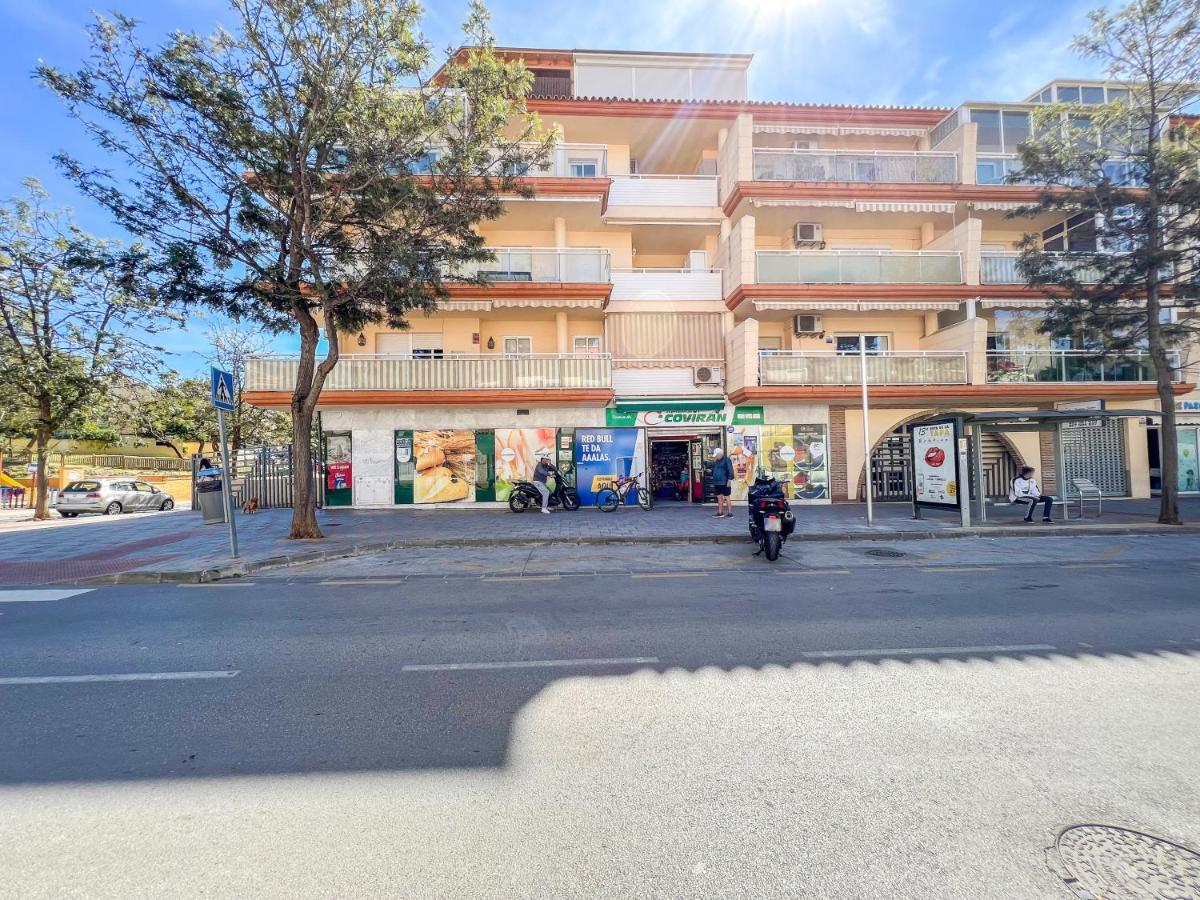 Apartamento A 900 M De La Playa Y Con Vistas Al Mar En Fuengirola Eksteriør bilde