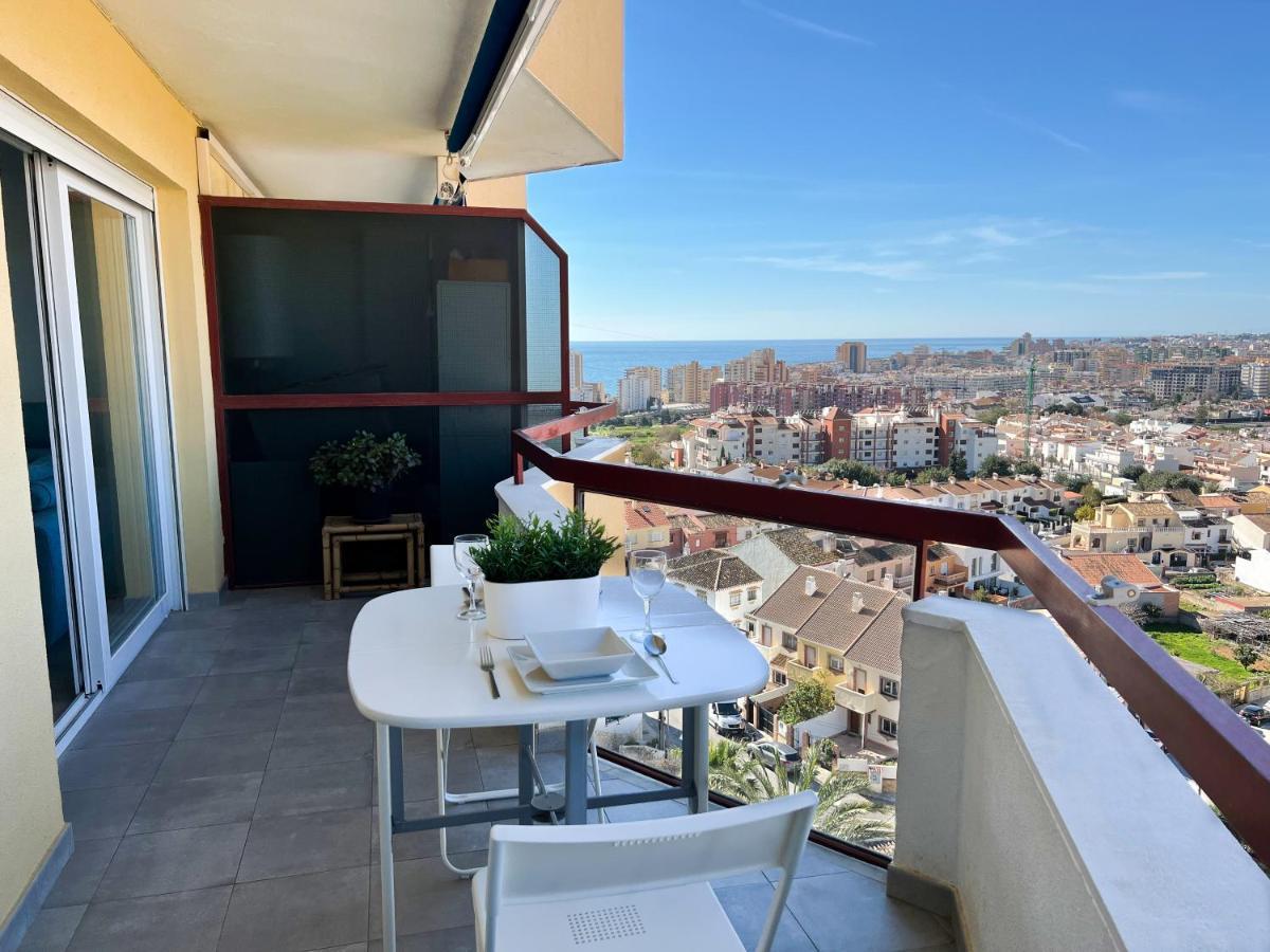 Apartamento A 900 M De La Playa Y Con Vistas Al Mar En Fuengirola Eksteriør bilde
