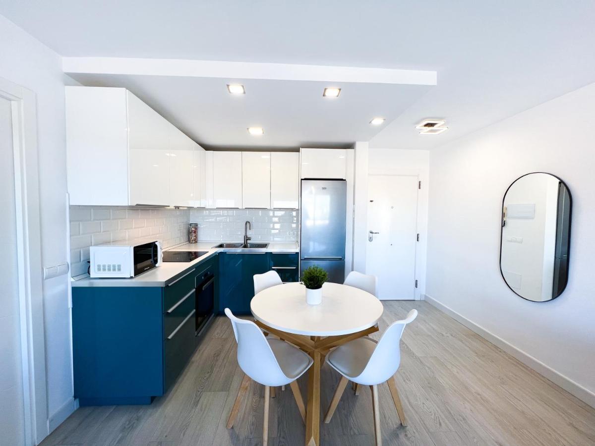 Apartamento A 900 M De La Playa Y Con Vistas Al Mar En Fuengirola Eksteriør bilde