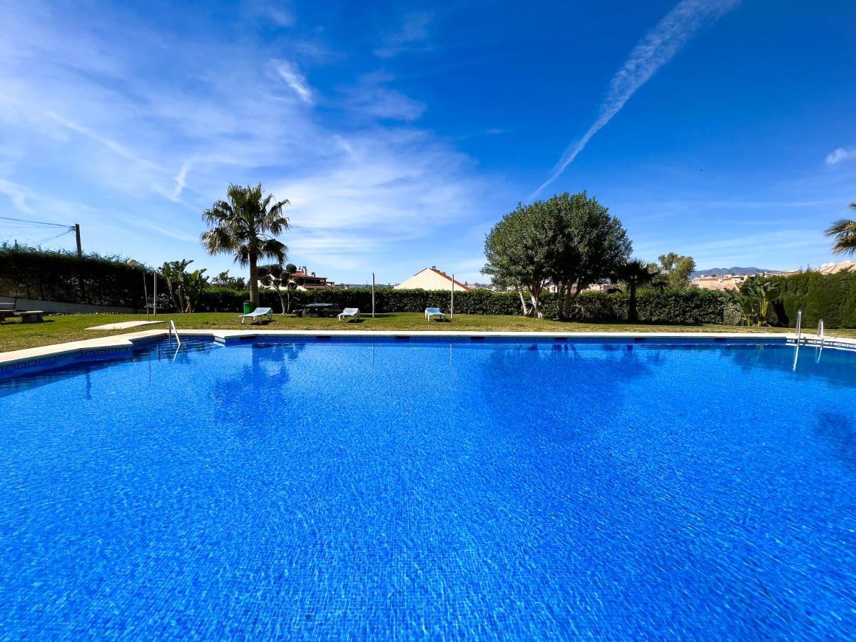 Apartamento A 900 M De La Playa Y Con Vistas Al Mar En Fuengirola Eksteriør bilde