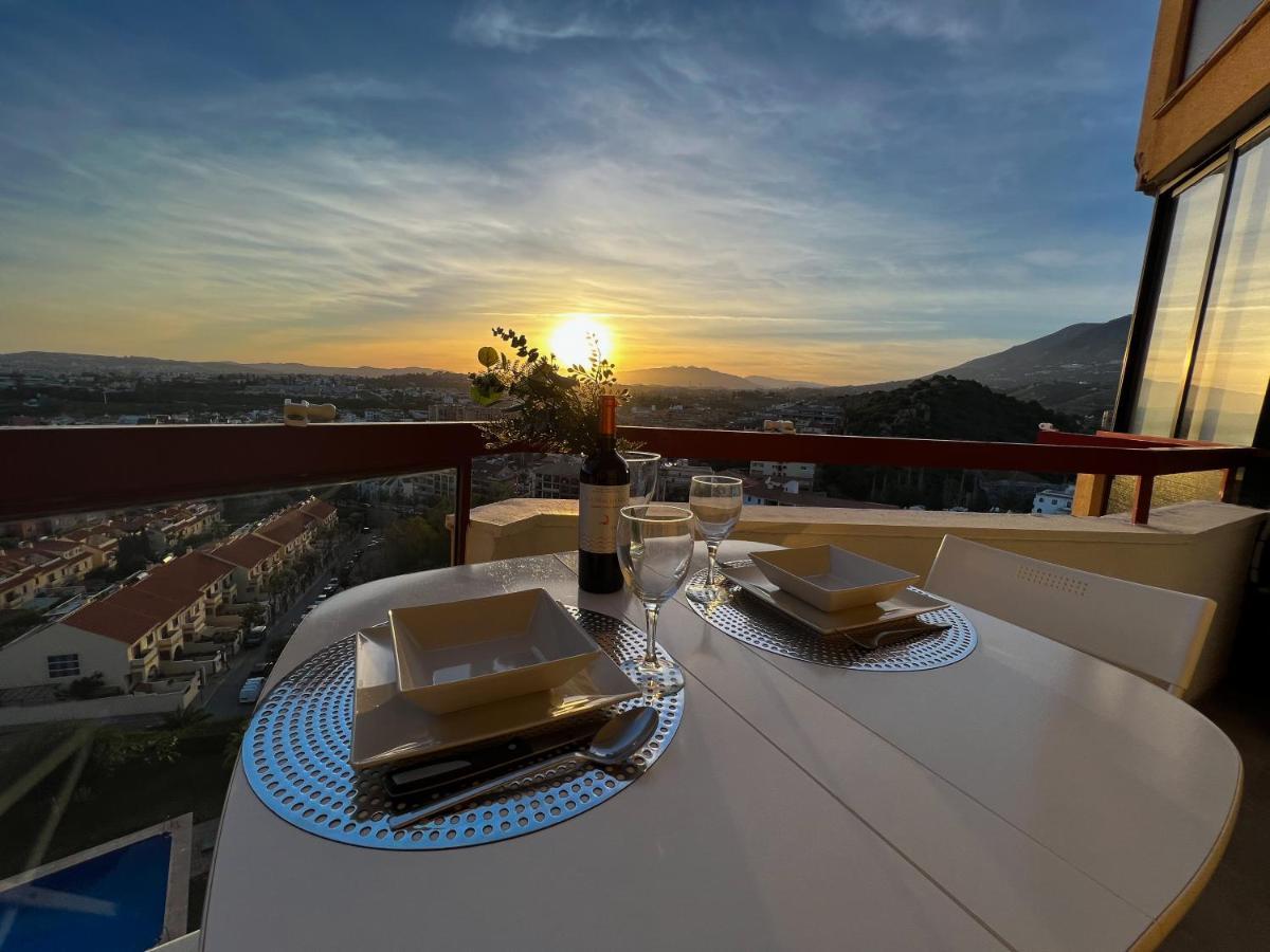 Apartamento A 900 M De La Playa Y Con Vistas Al Mar En Fuengirola Eksteriør bilde