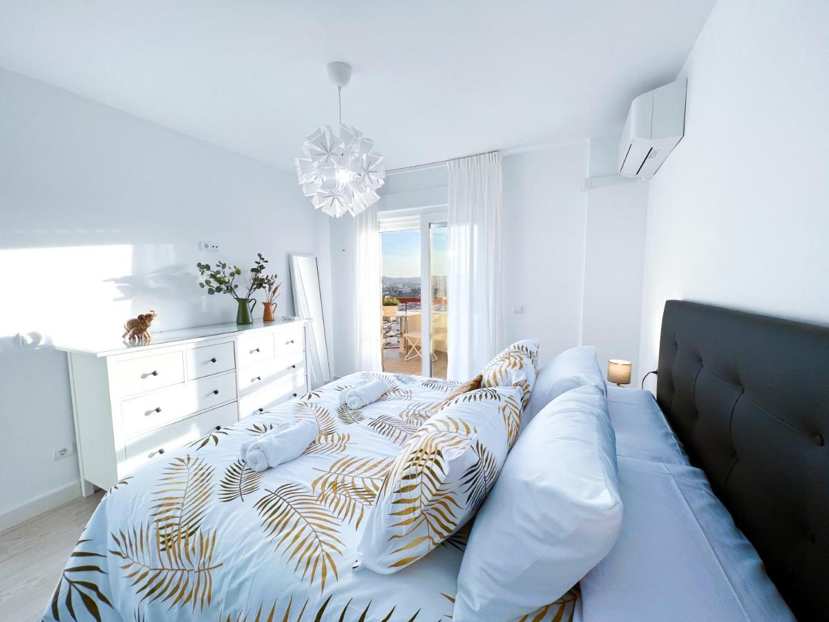 Apartamento A 900 M De La Playa Y Con Vistas Al Mar En Fuengirola Eksteriør bilde