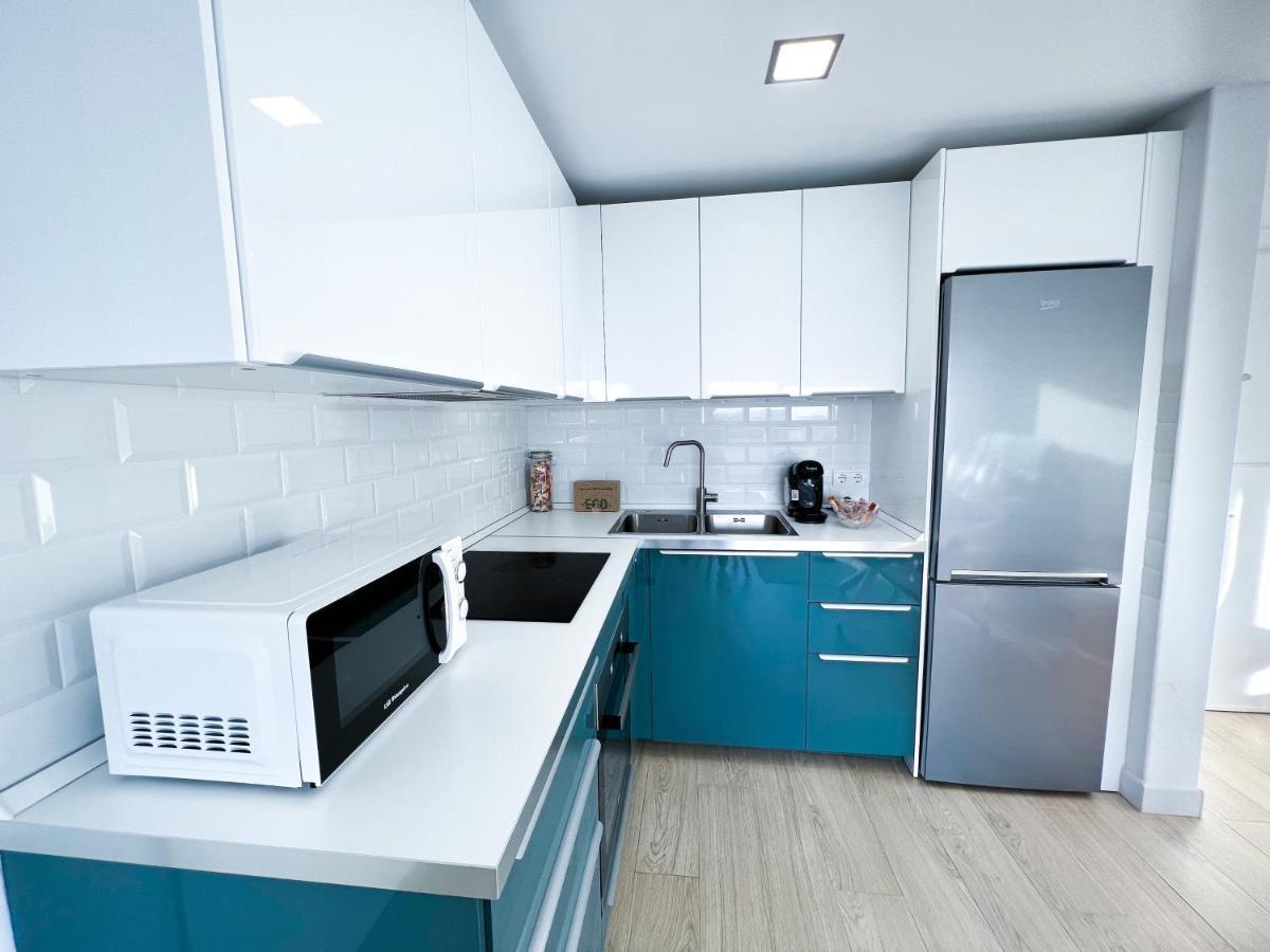 Apartamento A 900 M De La Playa Y Con Vistas Al Mar En Fuengirola Eksteriør bilde