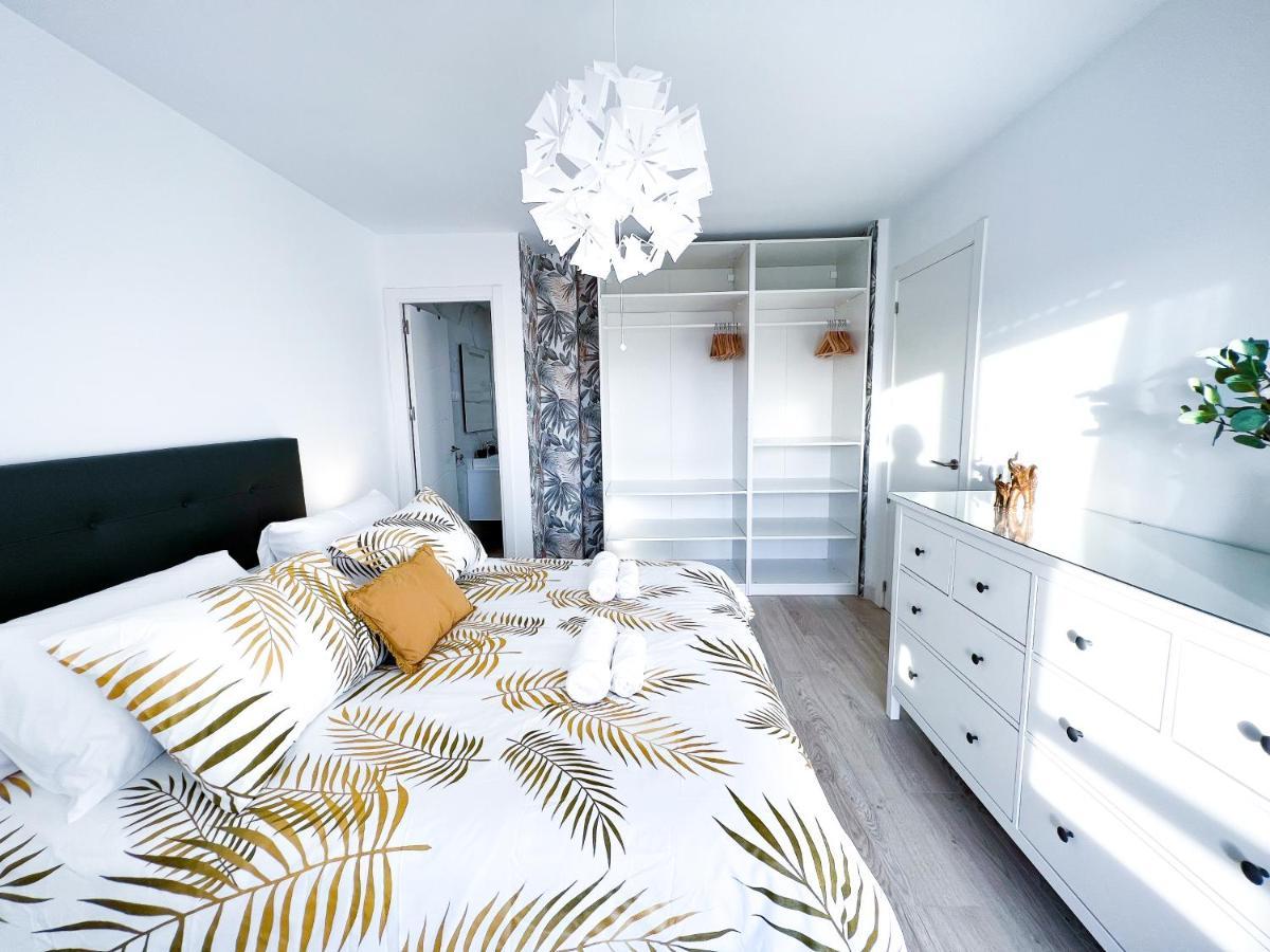 Apartamento A 900 M De La Playa Y Con Vistas Al Mar En Fuengirola Eksteriør bilde